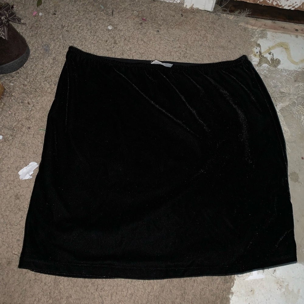 Velvet skirt